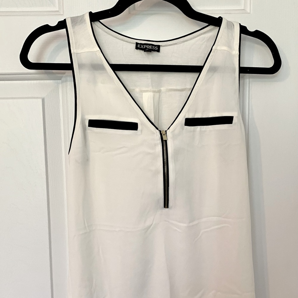 Black & White Express Zip Tank Blouse - XS